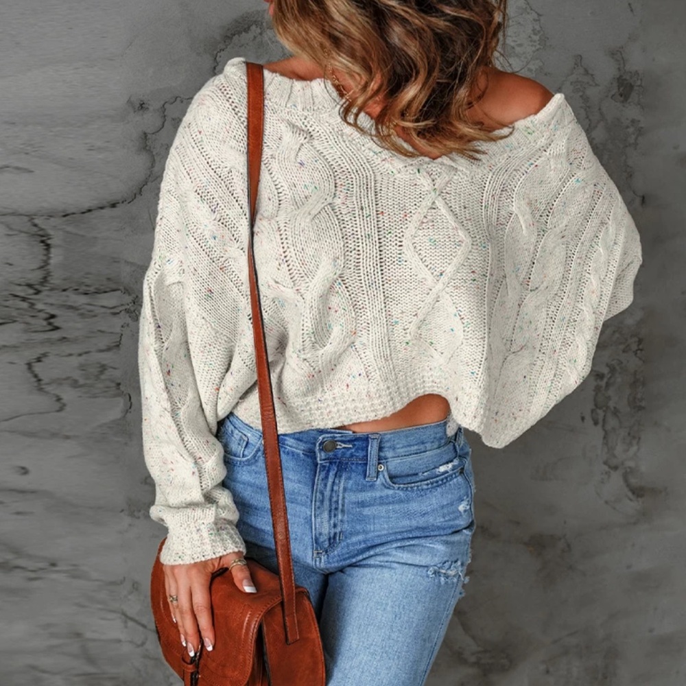 Pippidip Cream Cable Knit Sweater - Picture 6 of 12